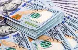 Доходы населения США в ноябре выросли больше, чем расходы