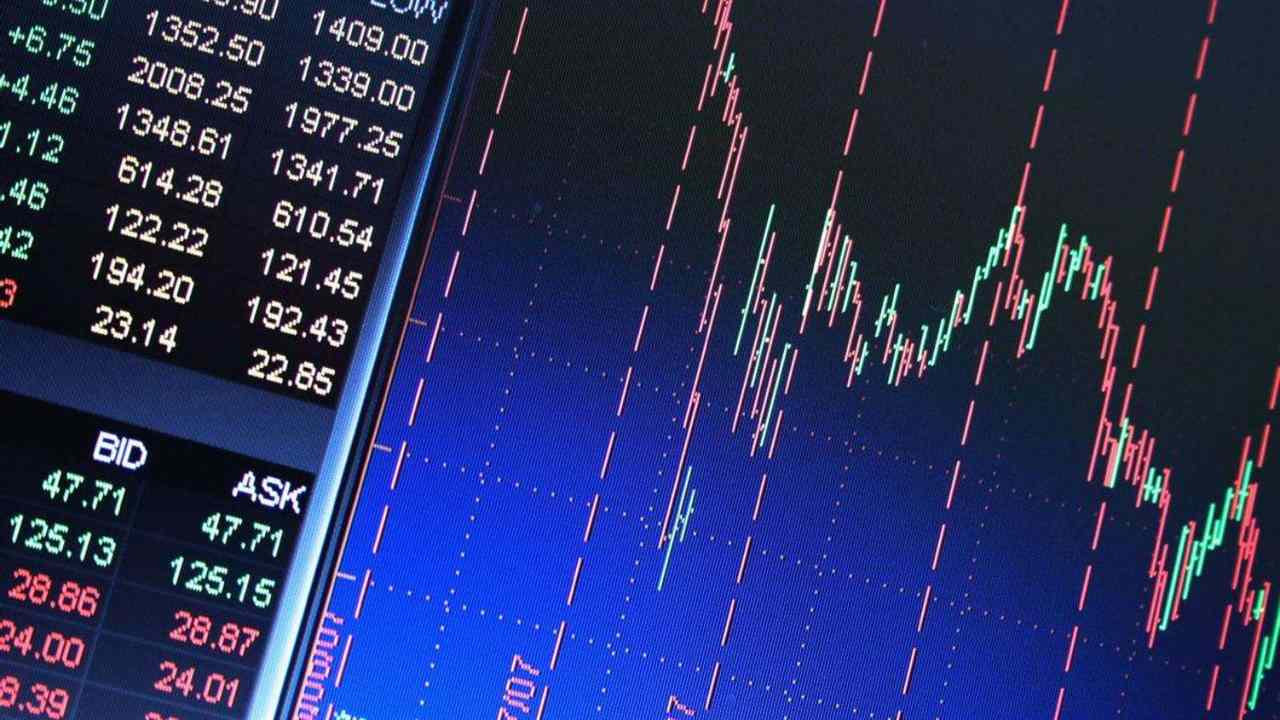 Мировые цены на нефть снижаются в рамках коррекции