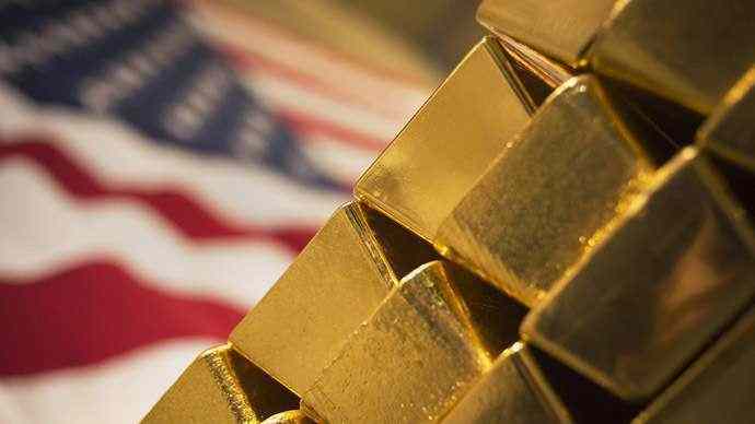 Gold prices rise with demand ahead of Christmas and New Year